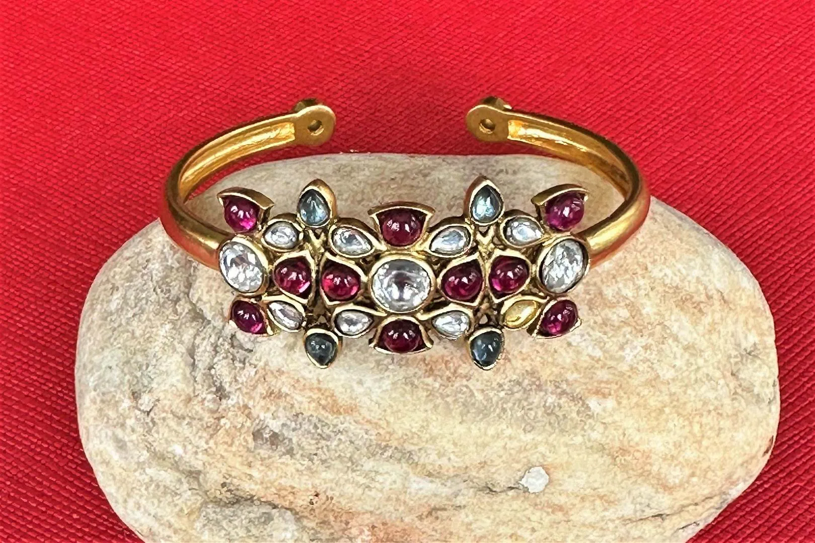 20D841 Multi Stone Floral Gold Plated Bangle