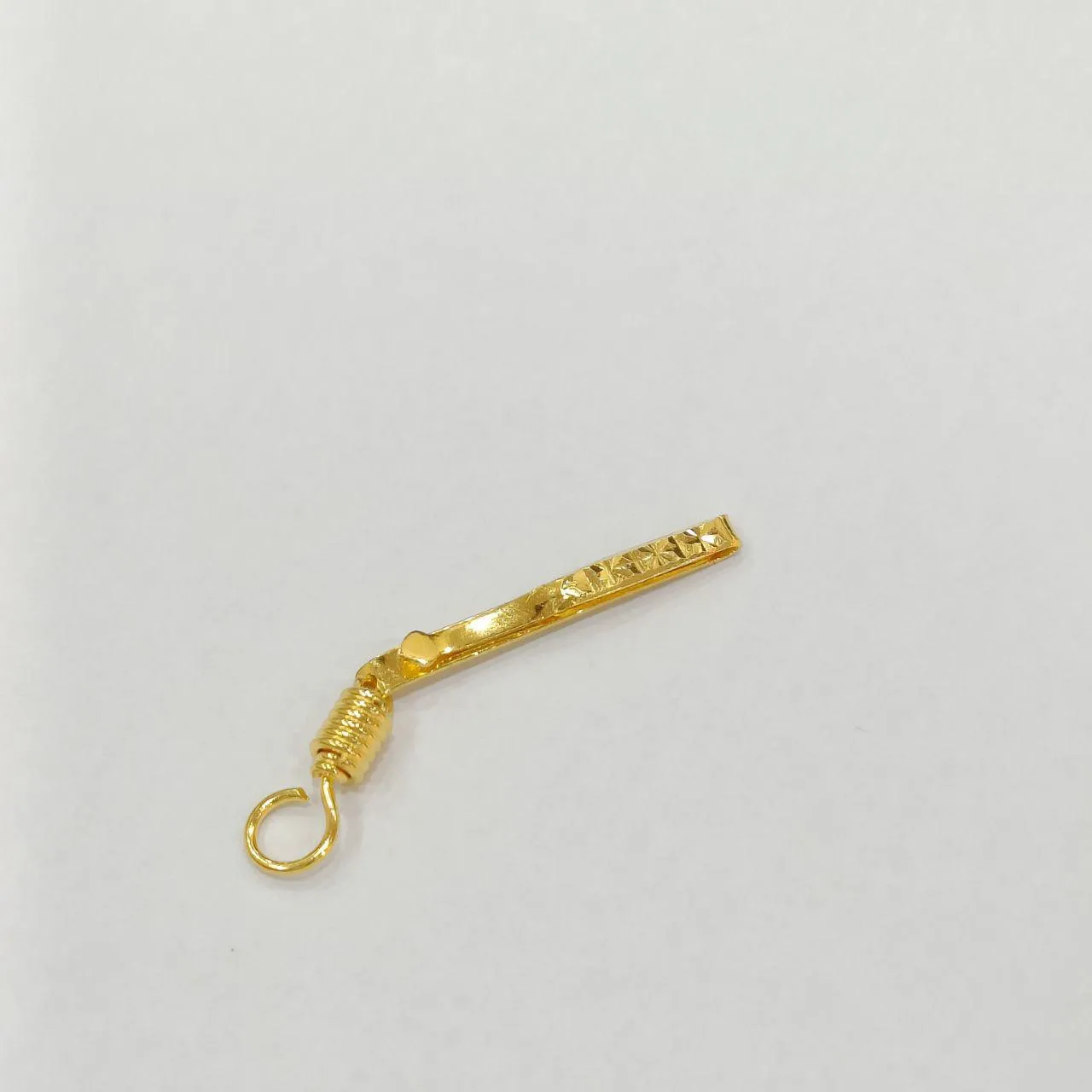 Elegant 22K Gold Amulet Clip - Genuine 916 Gold, Perfect for Jewelry Collection