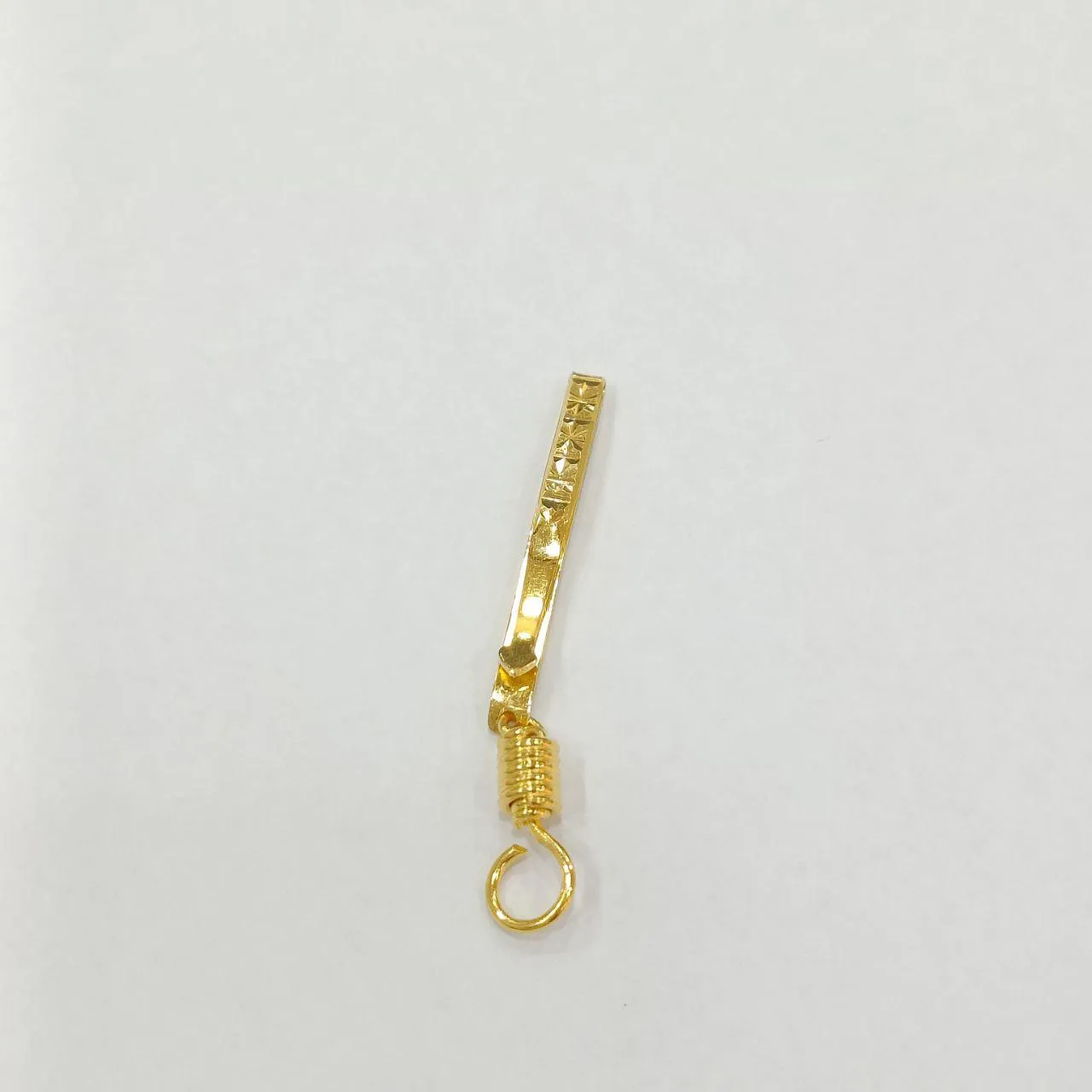 Elegant 22K Gold Amulet Clip - Genuine 916 Gold, Perfect for Jewelry Collection