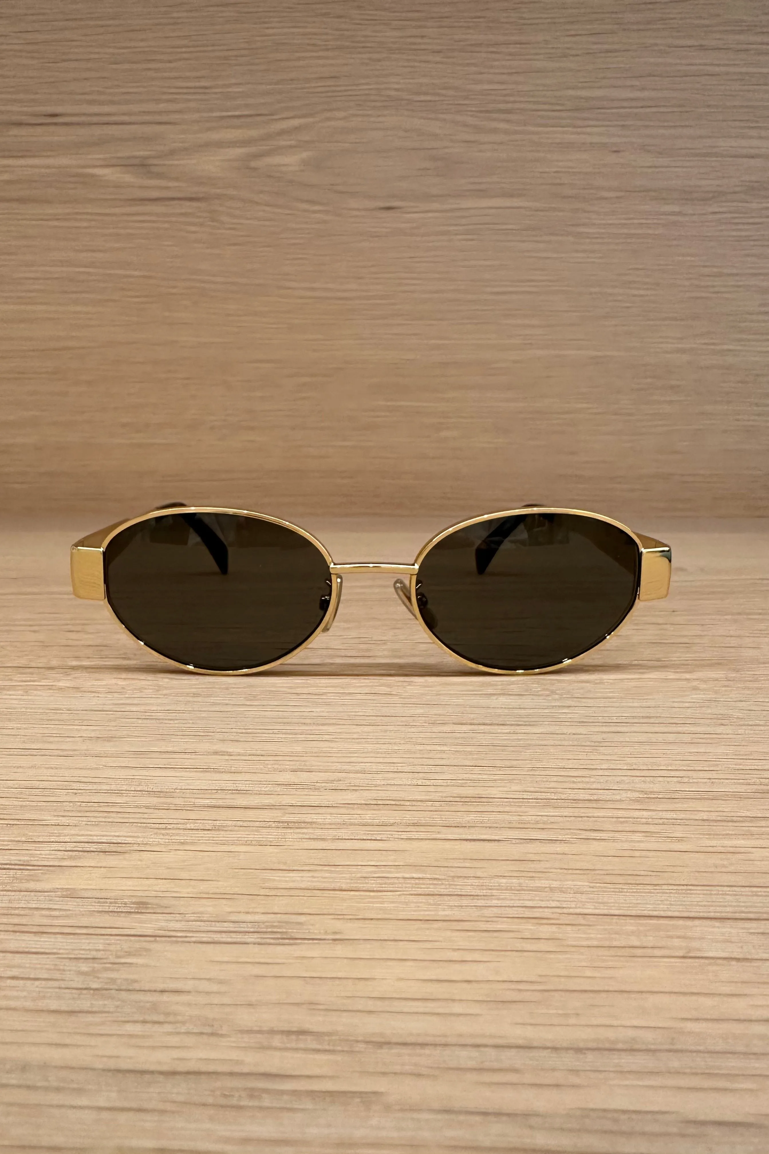 CELINE TRIOMPHE OVAL METAL 01 SUNGLASSES IN GOLD CL40235U