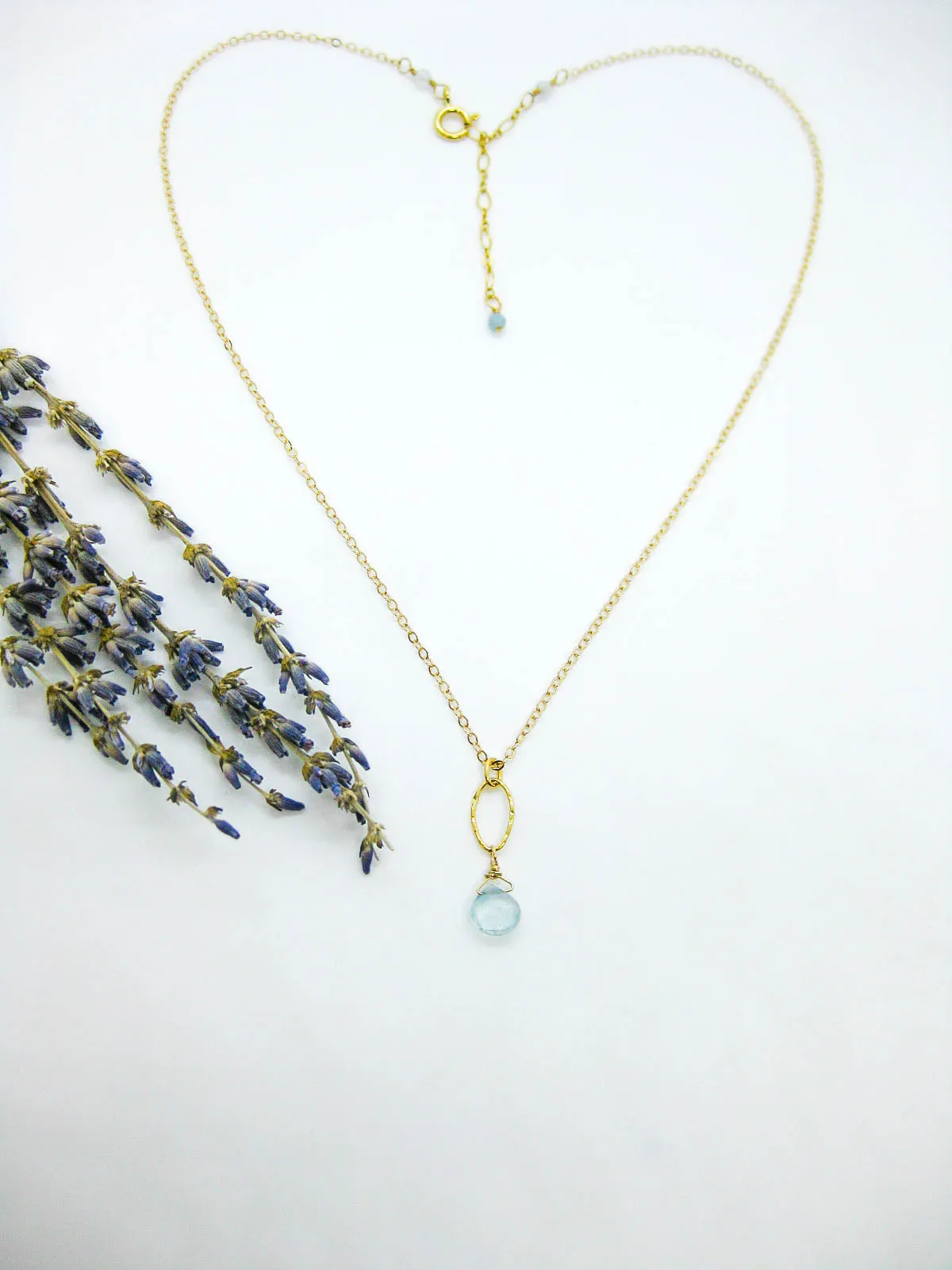 Chrysanthe: Aquamarine Necklace - n502