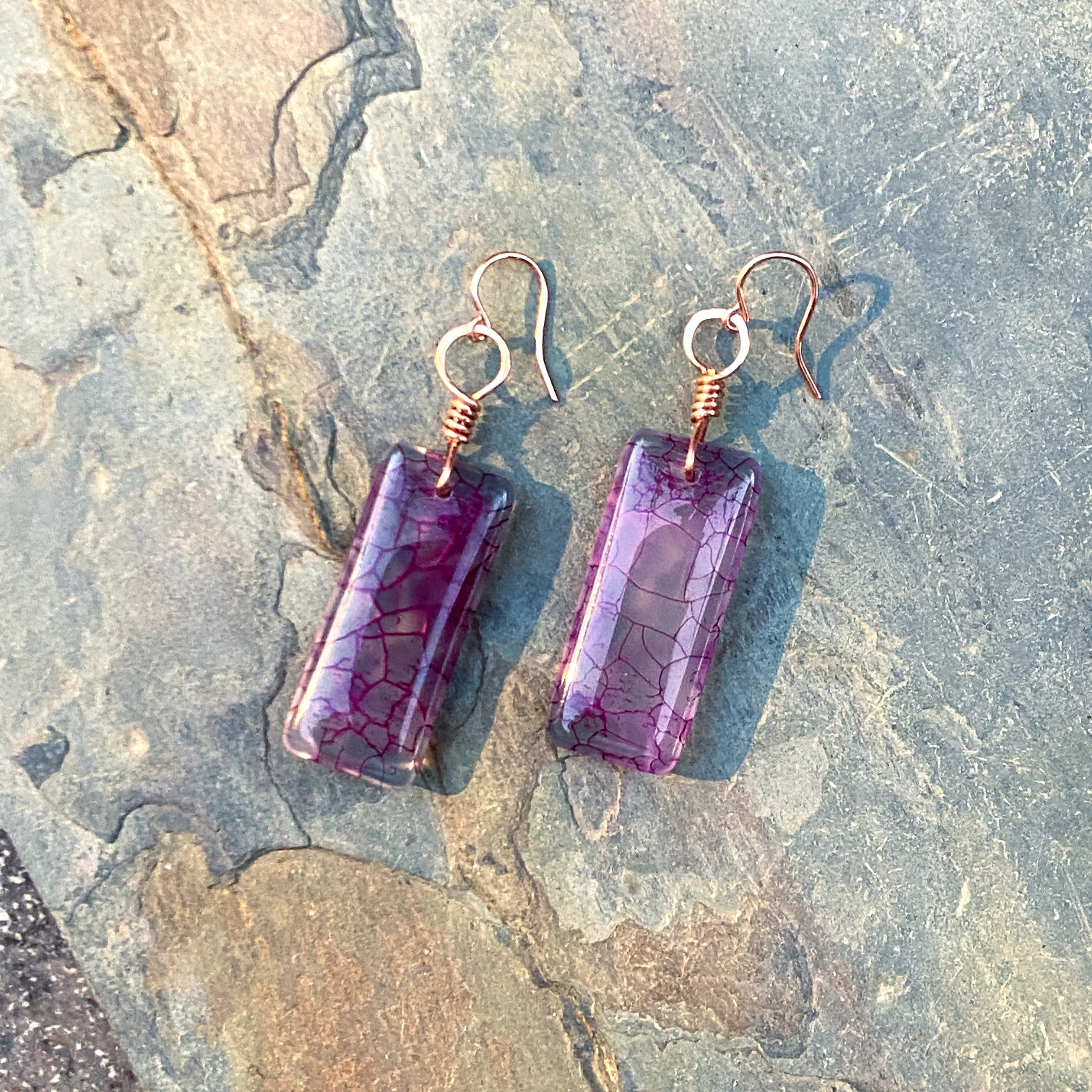 Dragon’s Vein Agate gemstone and copper drop earrings