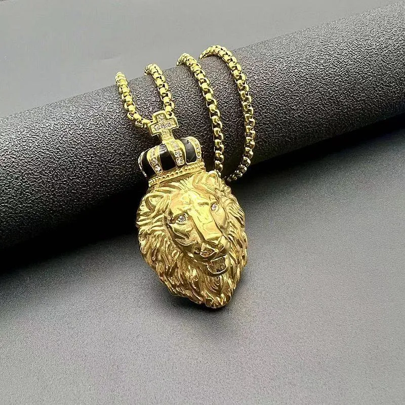 Hip Hop British Style Gold Plated Zircon Crown Lion Head Pendant