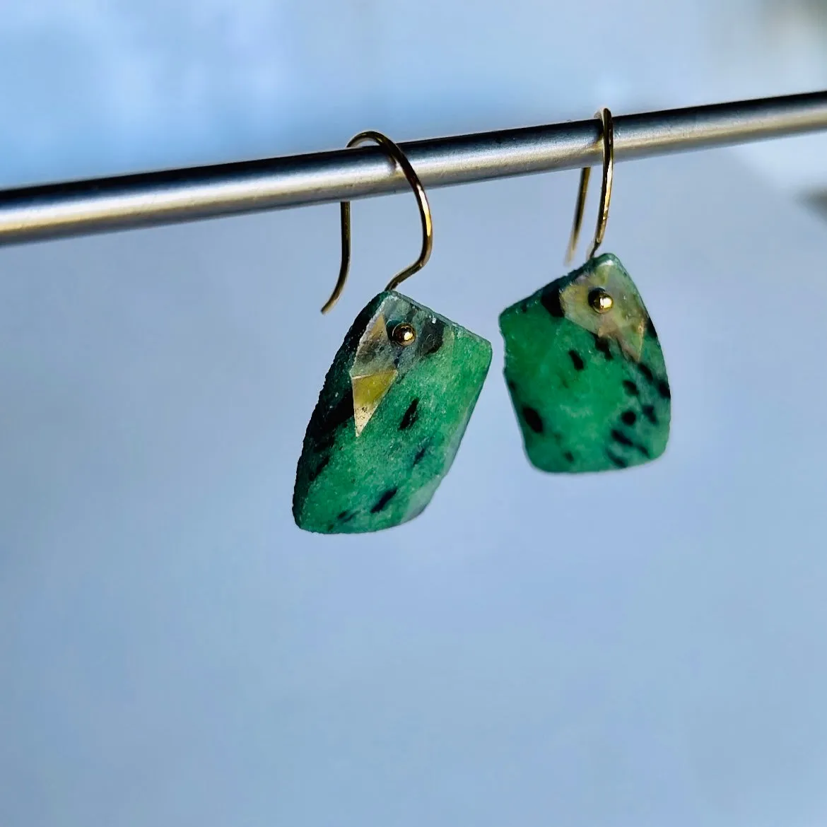 Knife green zoisites earrings