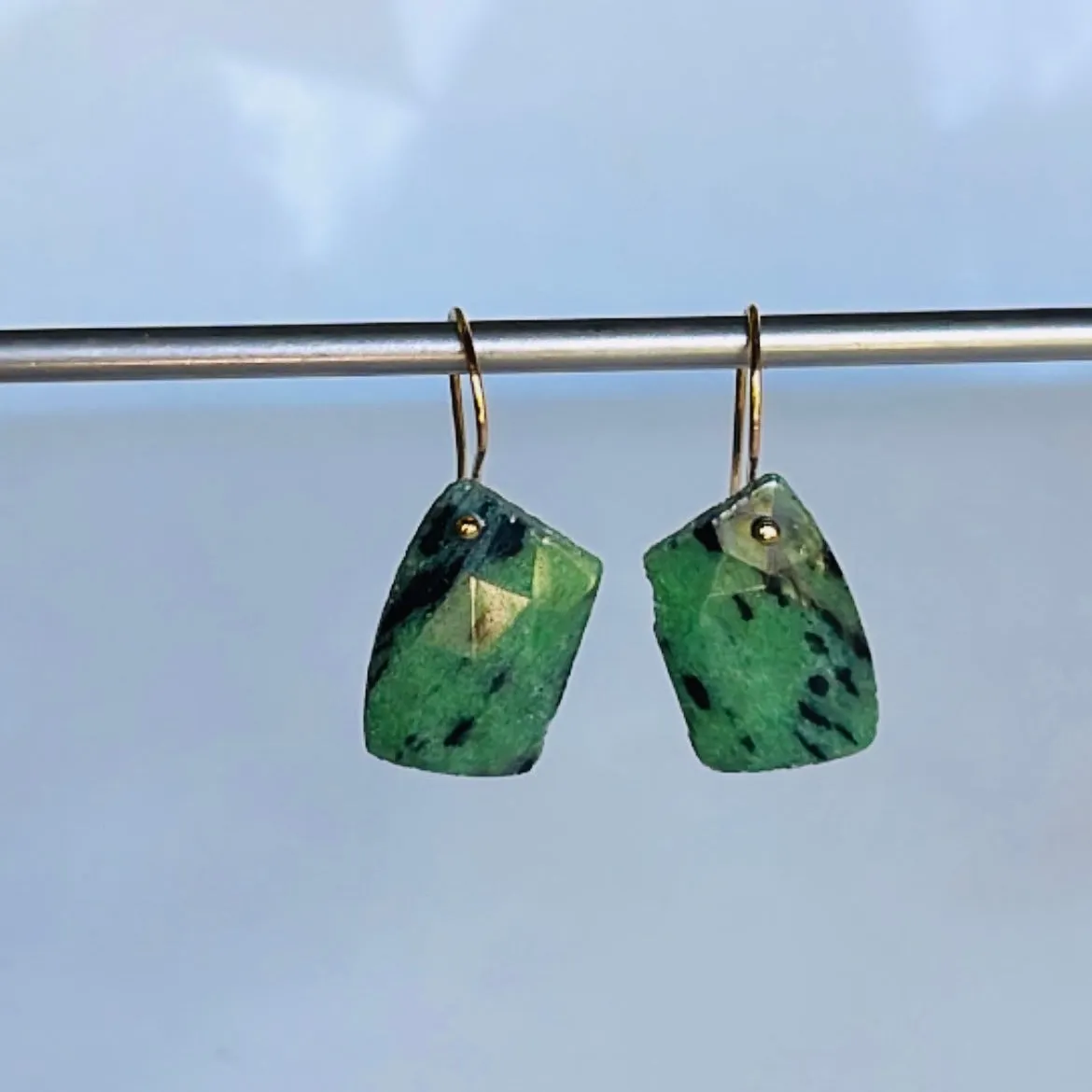 Knife green zoisites earrings