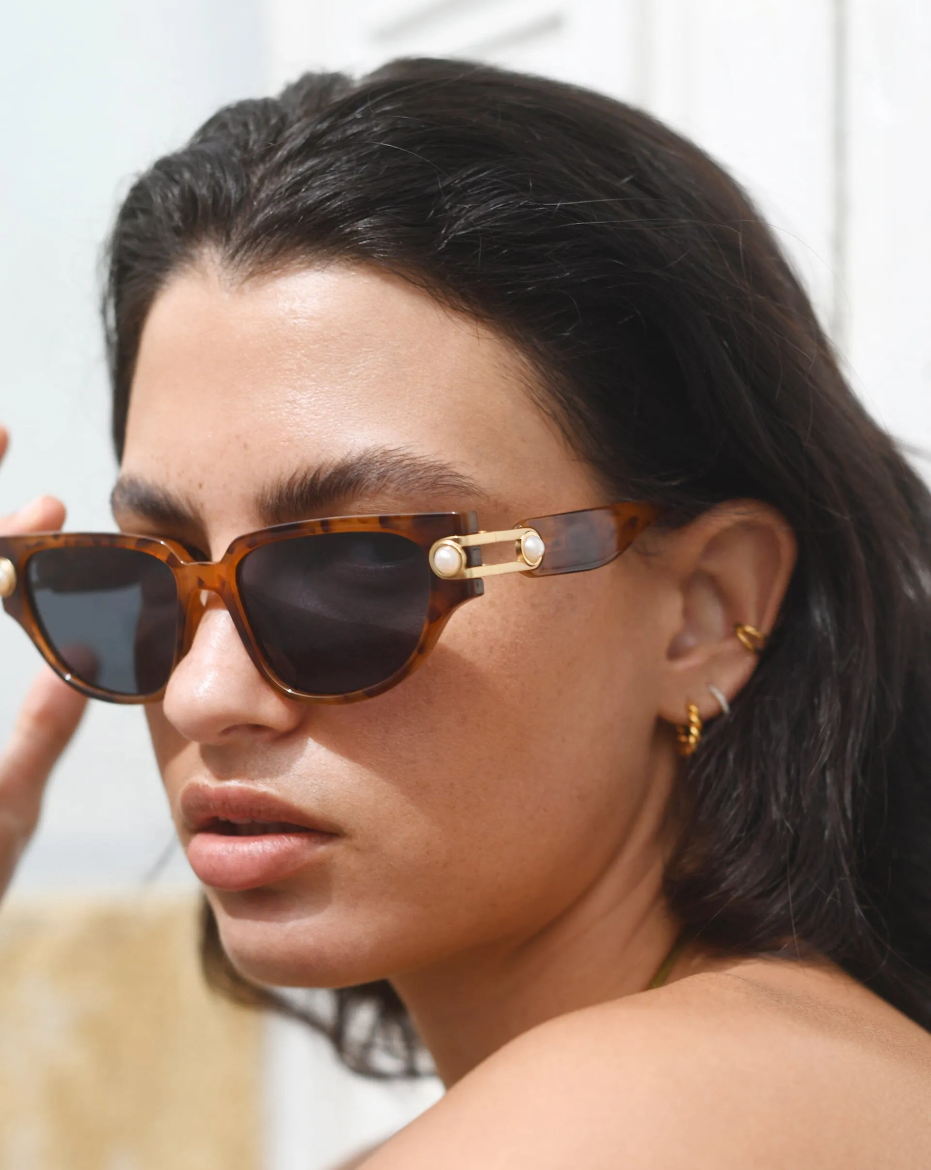 Le Specs Serpens Link Cat-Eye Sunglasses | Tortoiseshell/Pearl