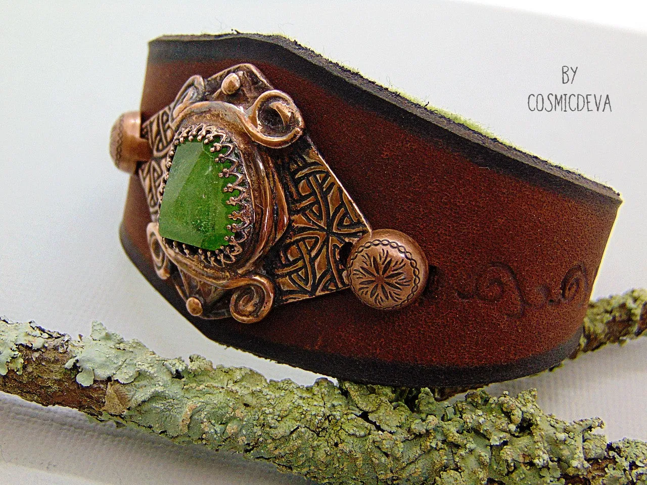 Leather Cuff Bracelet With Raw Green Peridot Gemstone And Copper, Size 7.5