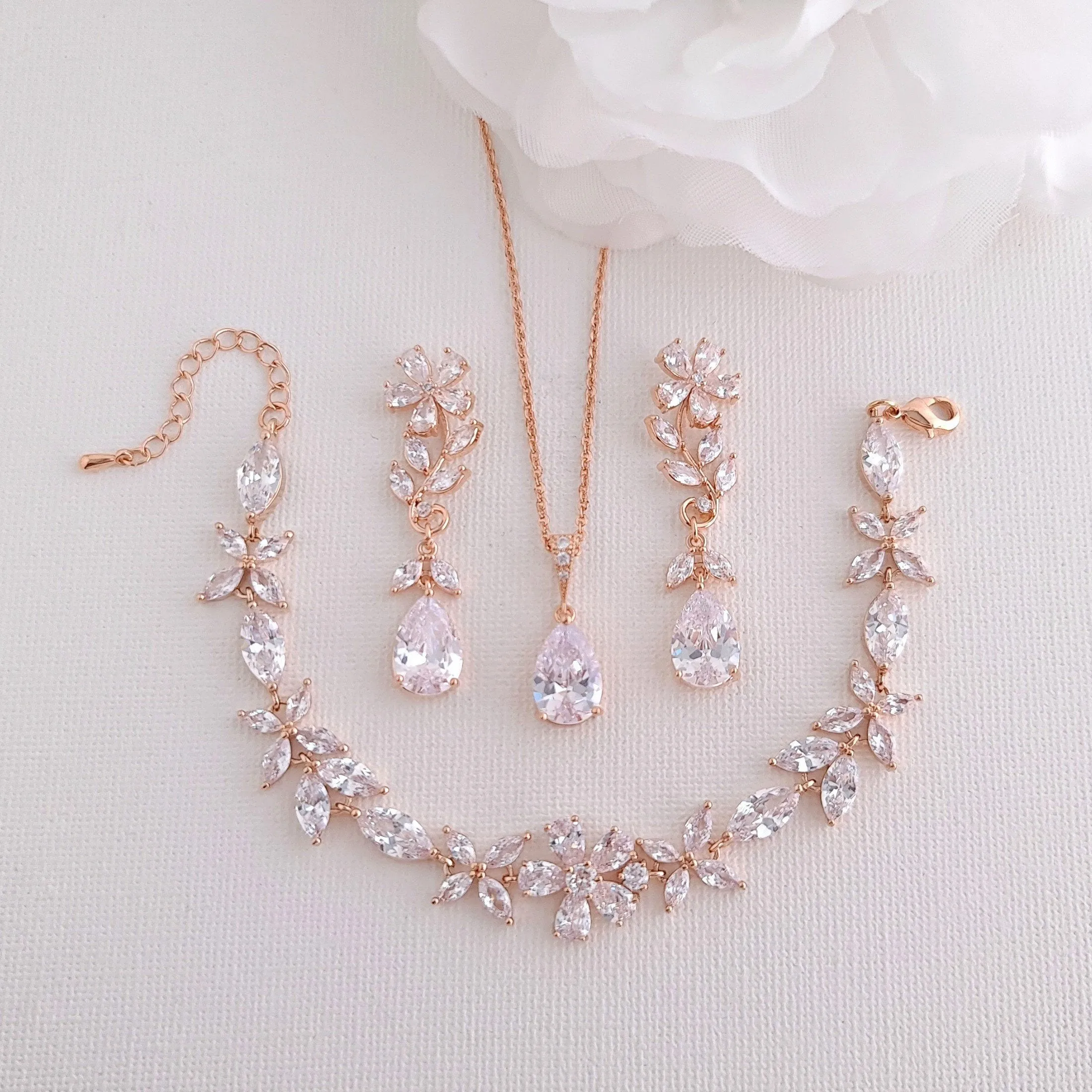 Rose Gold Flower Earrings for Weddings- Daisy