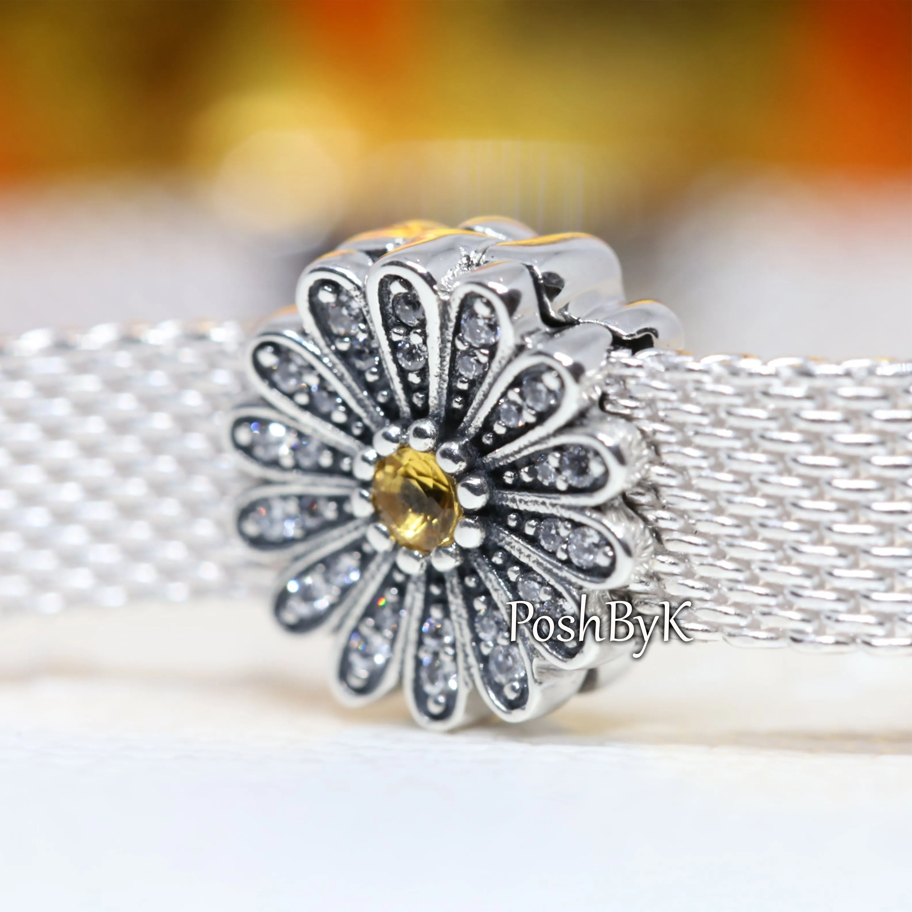 Sparkling Daisy Flower Clip Charm 798766C01